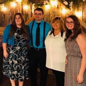 Meet your Posher, Vickie